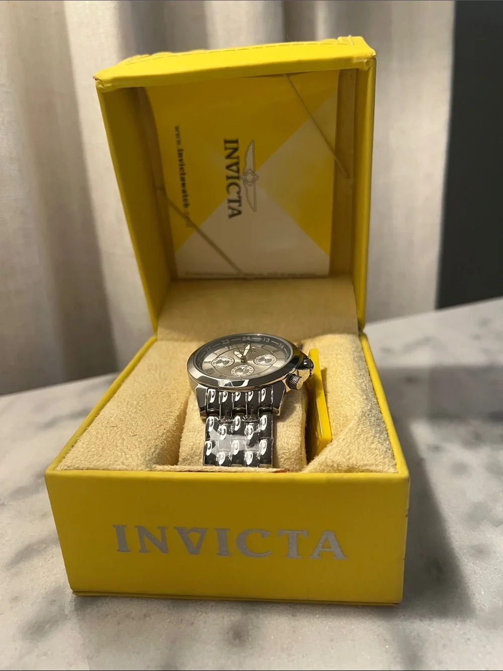 NEW Invicta 2875 Watch Silver & Gold